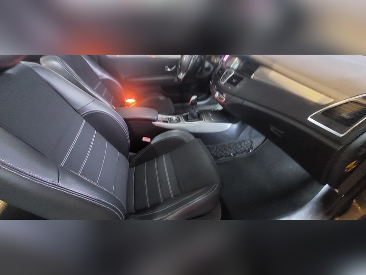 Renault Laguna 2.0 150cv foto 11